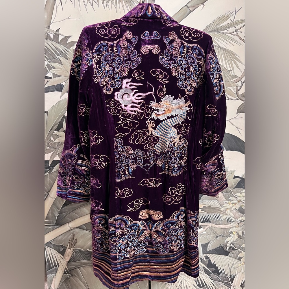 Vintage Aris A. Purple Silk Velvet Jacket, kimono, ornately embroidered, S. Med.